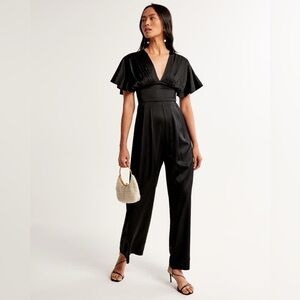 NWT Abercrombie Angel Sleeve Satin Jumpsuit XS
